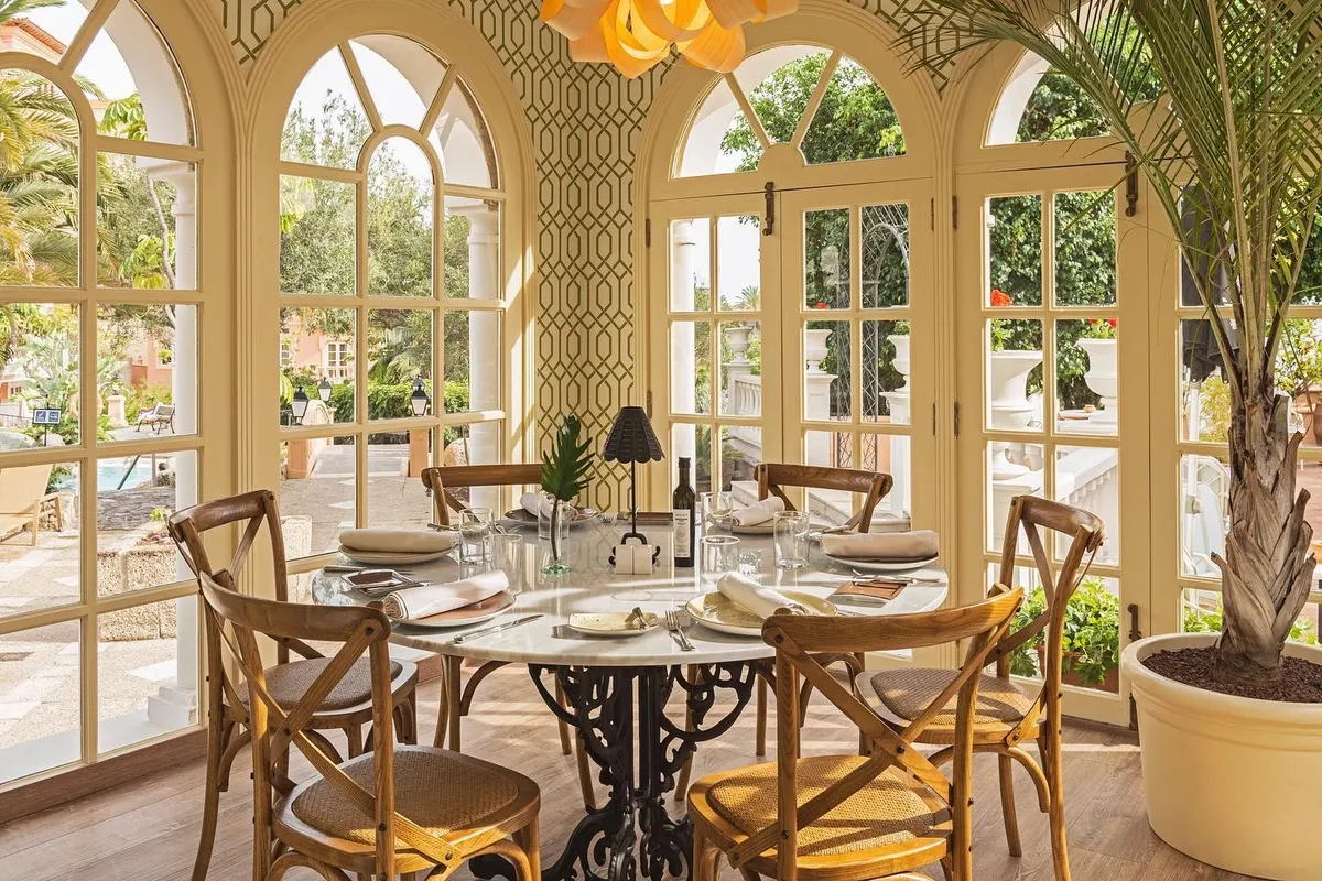 Restaurant Alisios Market Food Bahía del Duque