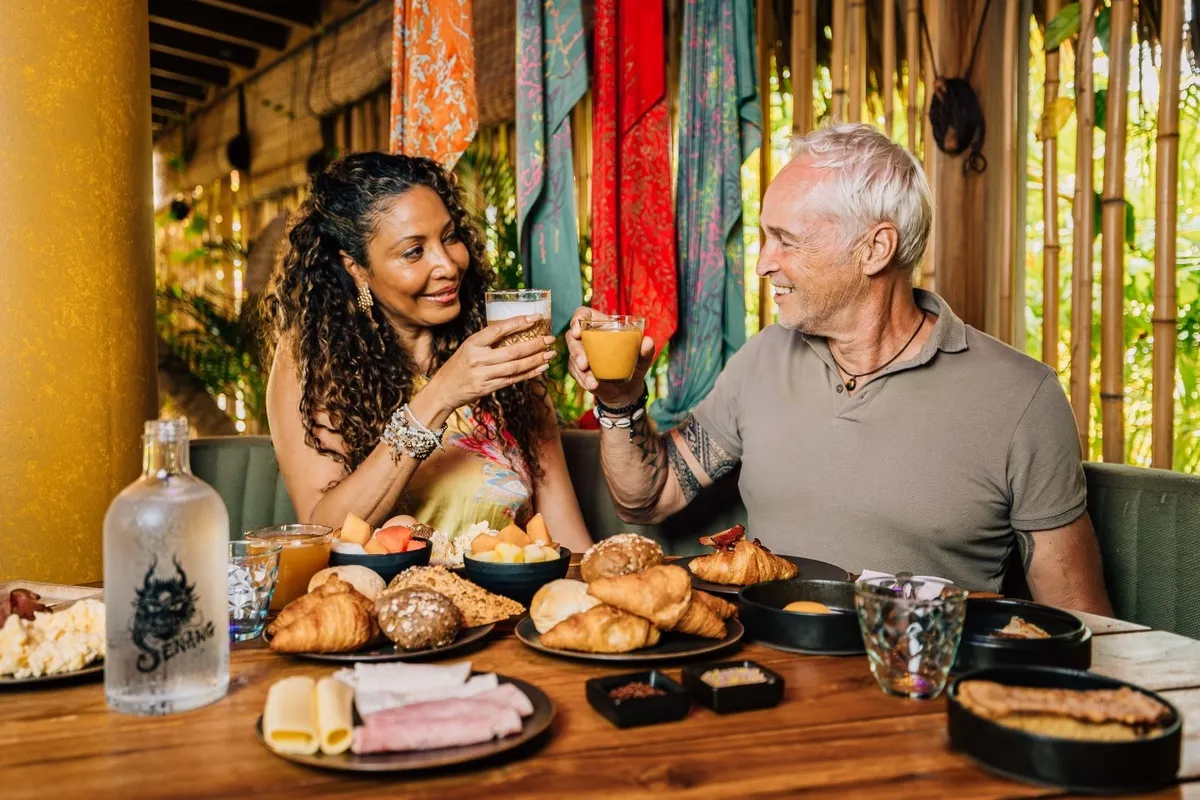 Cafe Kolo Delfins Beach Resort Bonaire, Tapestry Collection by Hilton