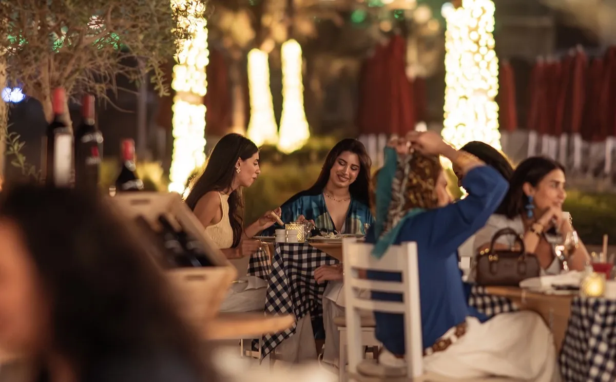 Bakalia The 8 Palm Beach Resort