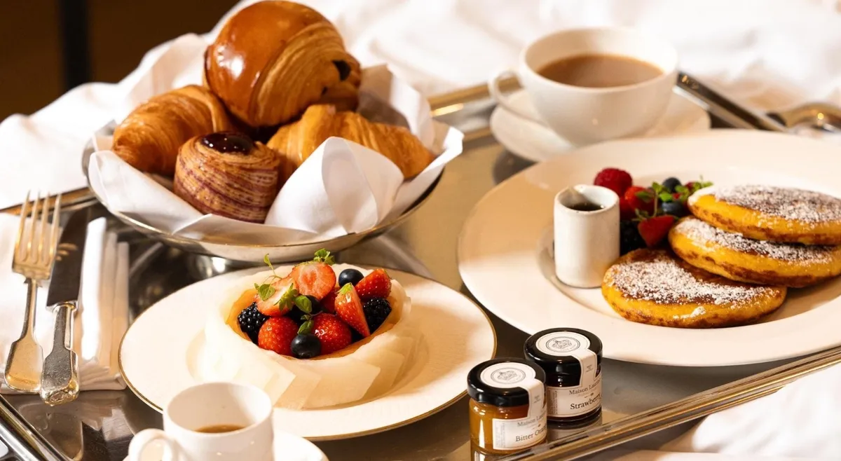 In-Room Dining Hotel Café Royal