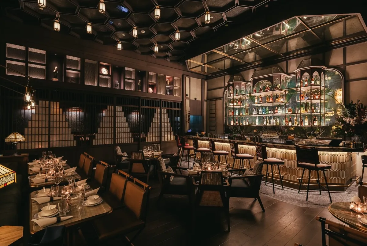 Mott 32 Address Beach Resort