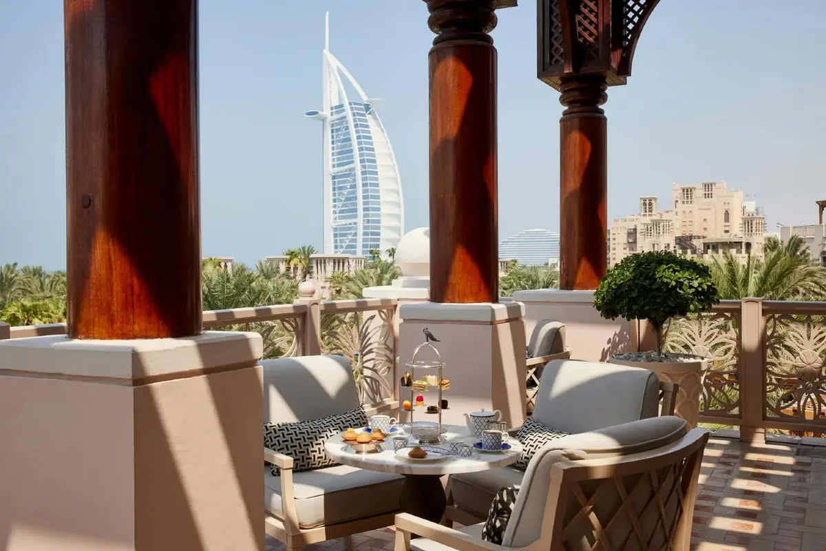 Al Fayrooz Lounge Jumeirah Al Qasr