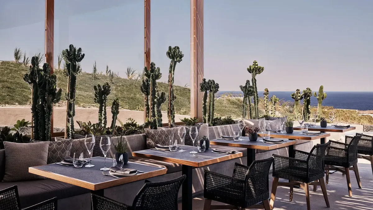 Colombo Restaurant Magma Resort Santorini