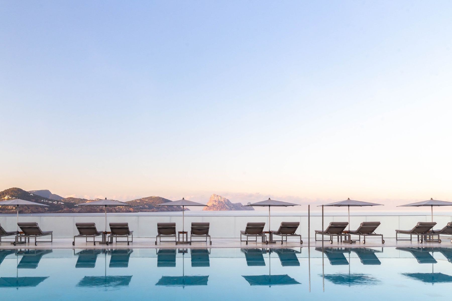 Ibiza biedt luxe resorts voor een perfecte vakantie, met unieke ervaringen zoals privé-jachttours en VIP-events | Senses