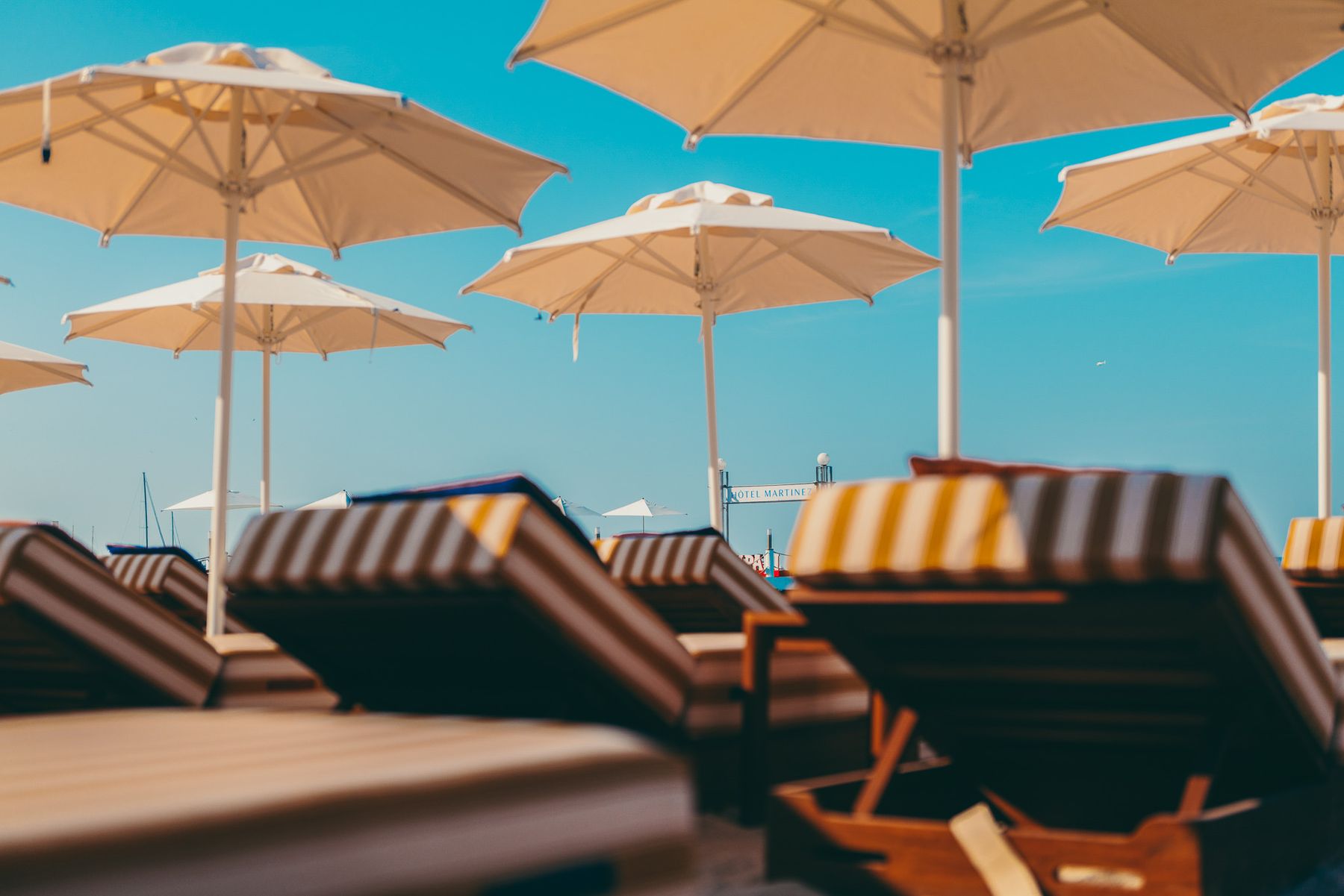 Geniet van een luxe vakantie in Cannes met stijlvolle stranden, designerboetieks en exclusieve beachclubs | Senses