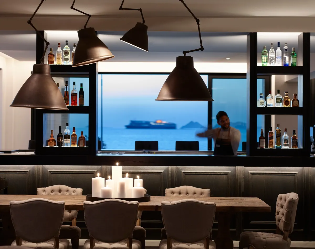 All Day Bar Hotel Lango Design