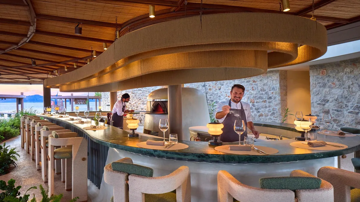Pizza Sapienza By Daniele Cason Mandarin Oriental Costa Navarino