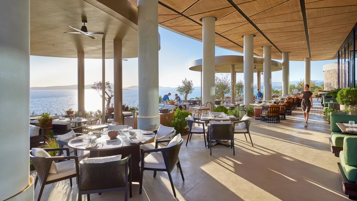Restaurant Oliviera Mandarin Oriental Costa Navarino