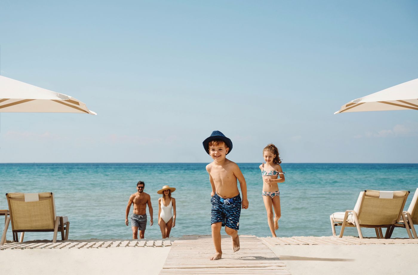 Sani Asterias Family at the Beach | Senses