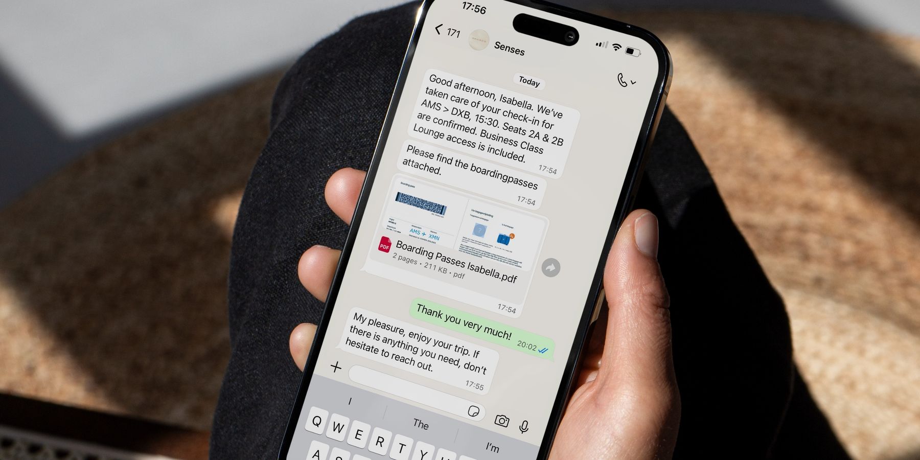 Telefoon gesprek check-in service Senses