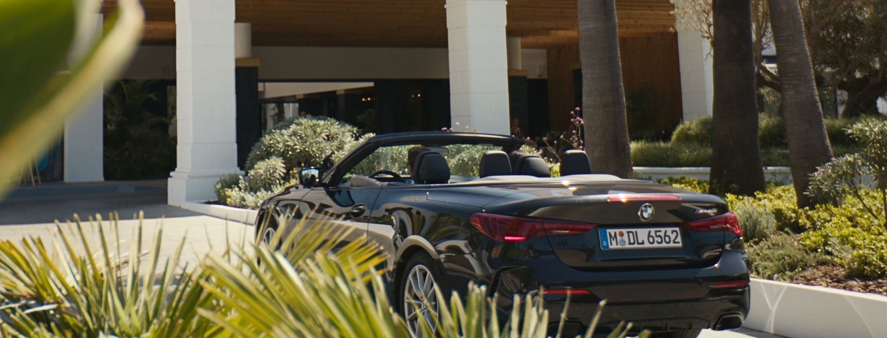 Kies uit een selectie premium huur auto's beschikbaar op elke luxe vakantie bestemming | Senses