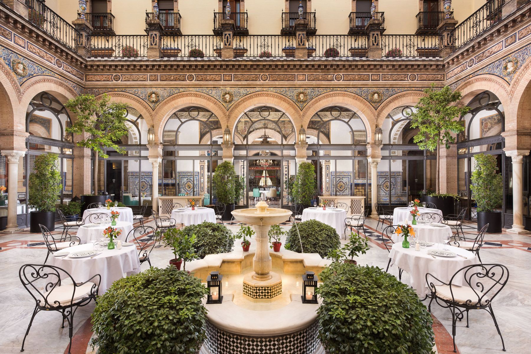 Luxe hotels met authentieke Andalusische details en privé concierge-service voor ultiem comfort in Sevilla | Senses