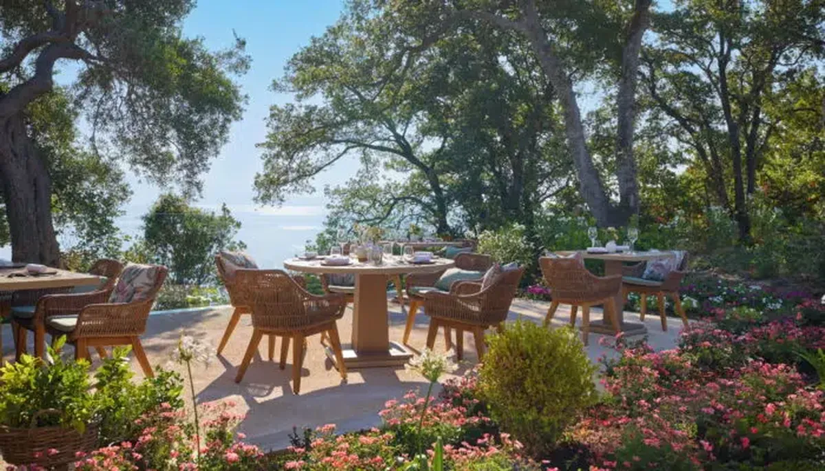 Restaurant Oliva Ikos Odisia