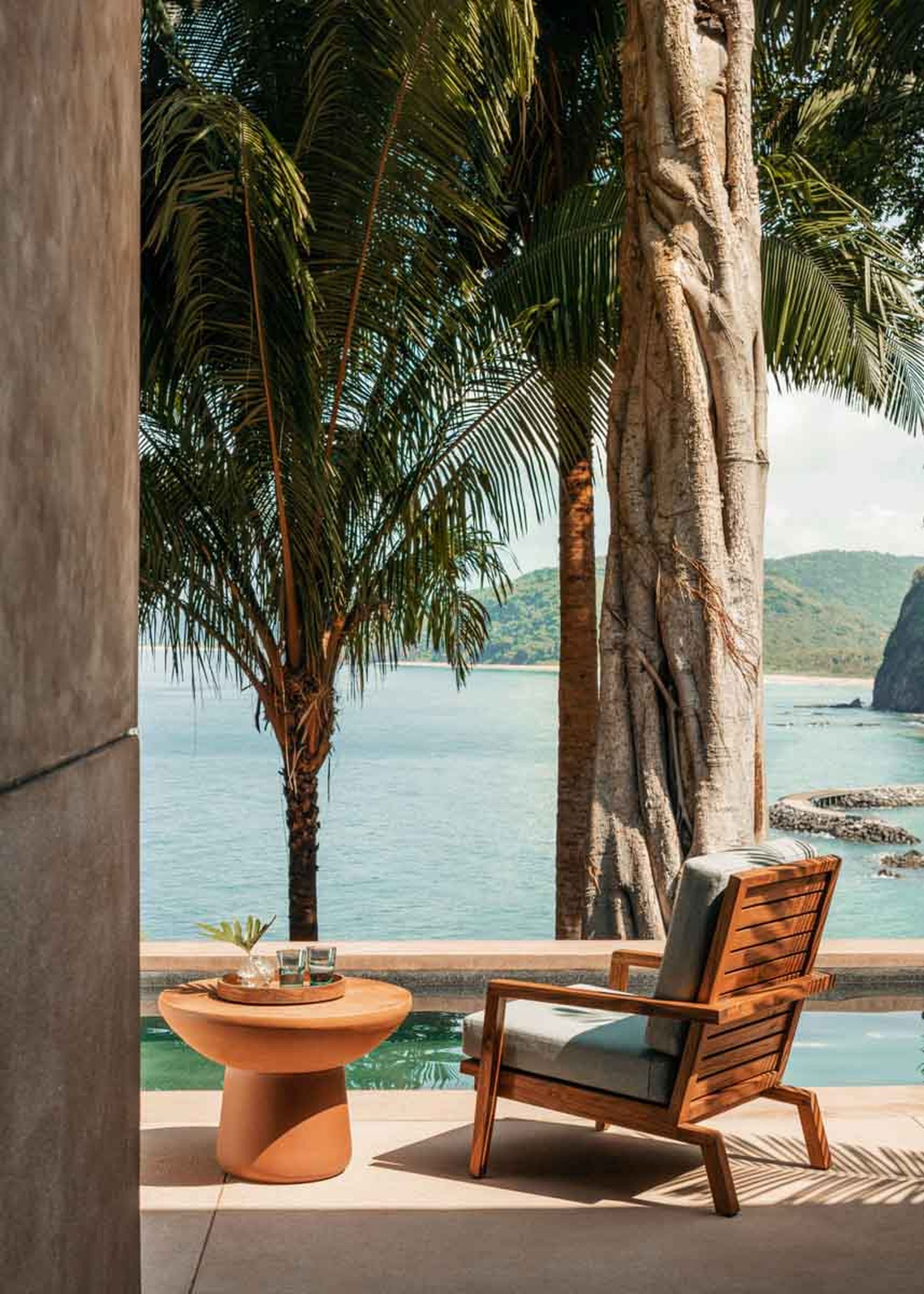 OneOnly Mandarina Seating Pool