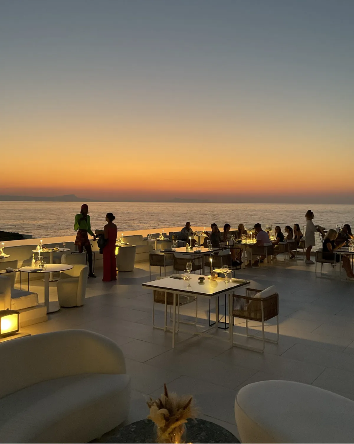 Sunset Lounge Bar Grecotel LUX ME White