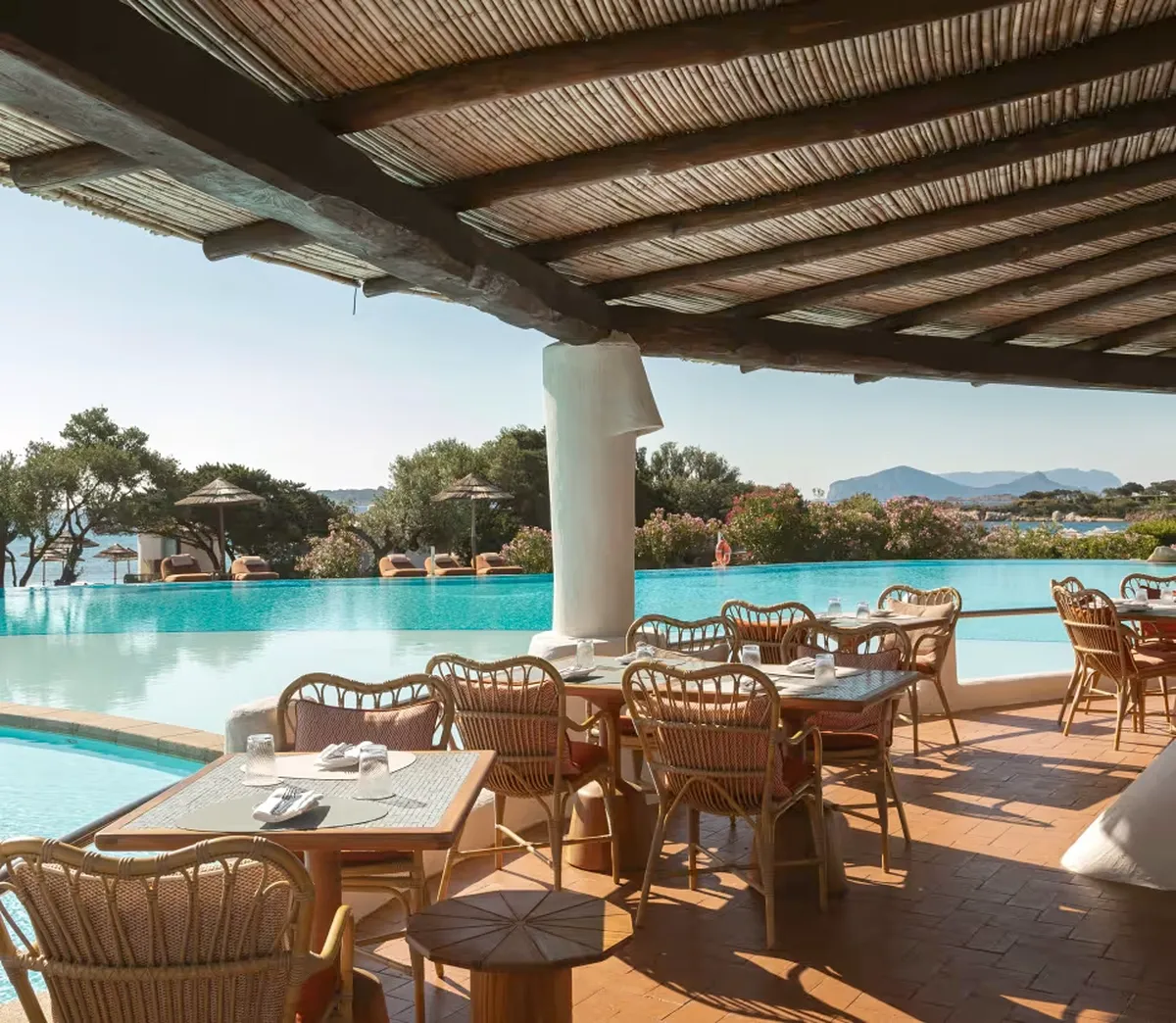 Pool Bar Romazzino, A Belmond Hotel
