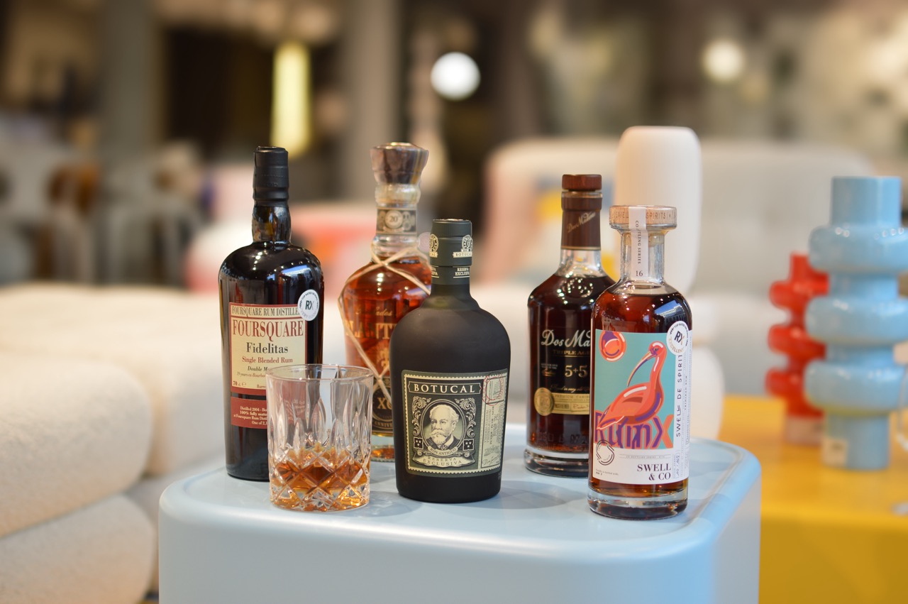 The winners of the RumX Awards 2025 in a family photo