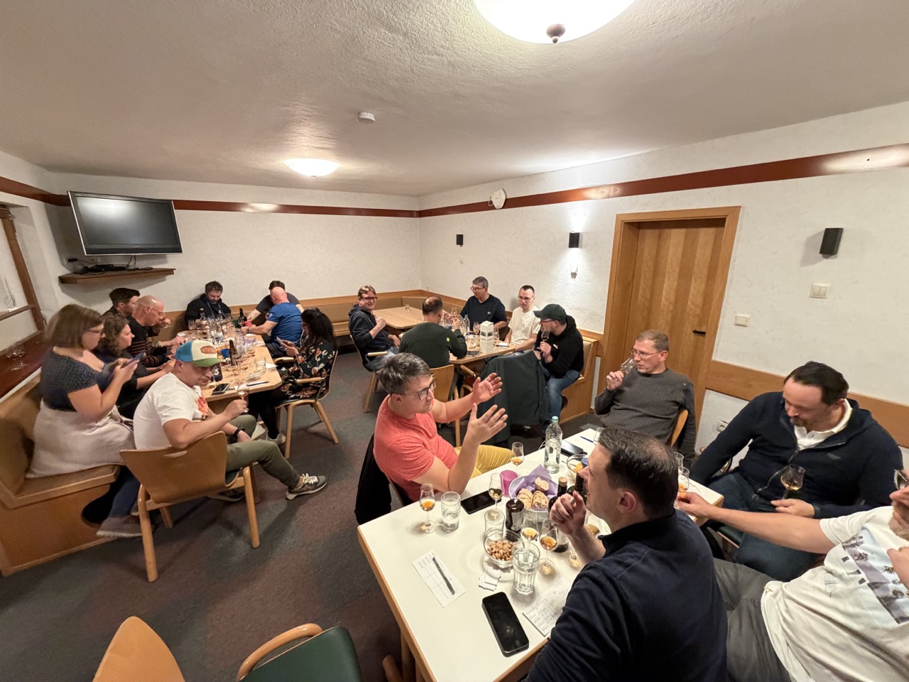 The blind tasting is in full swing The blind tasting is in full swing