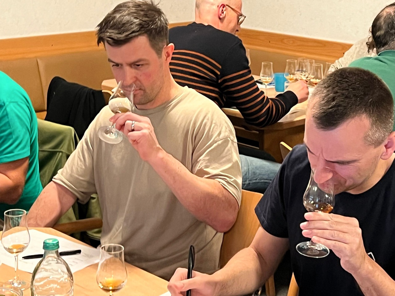 Blind tasting: Jury Blind tasting: Jury