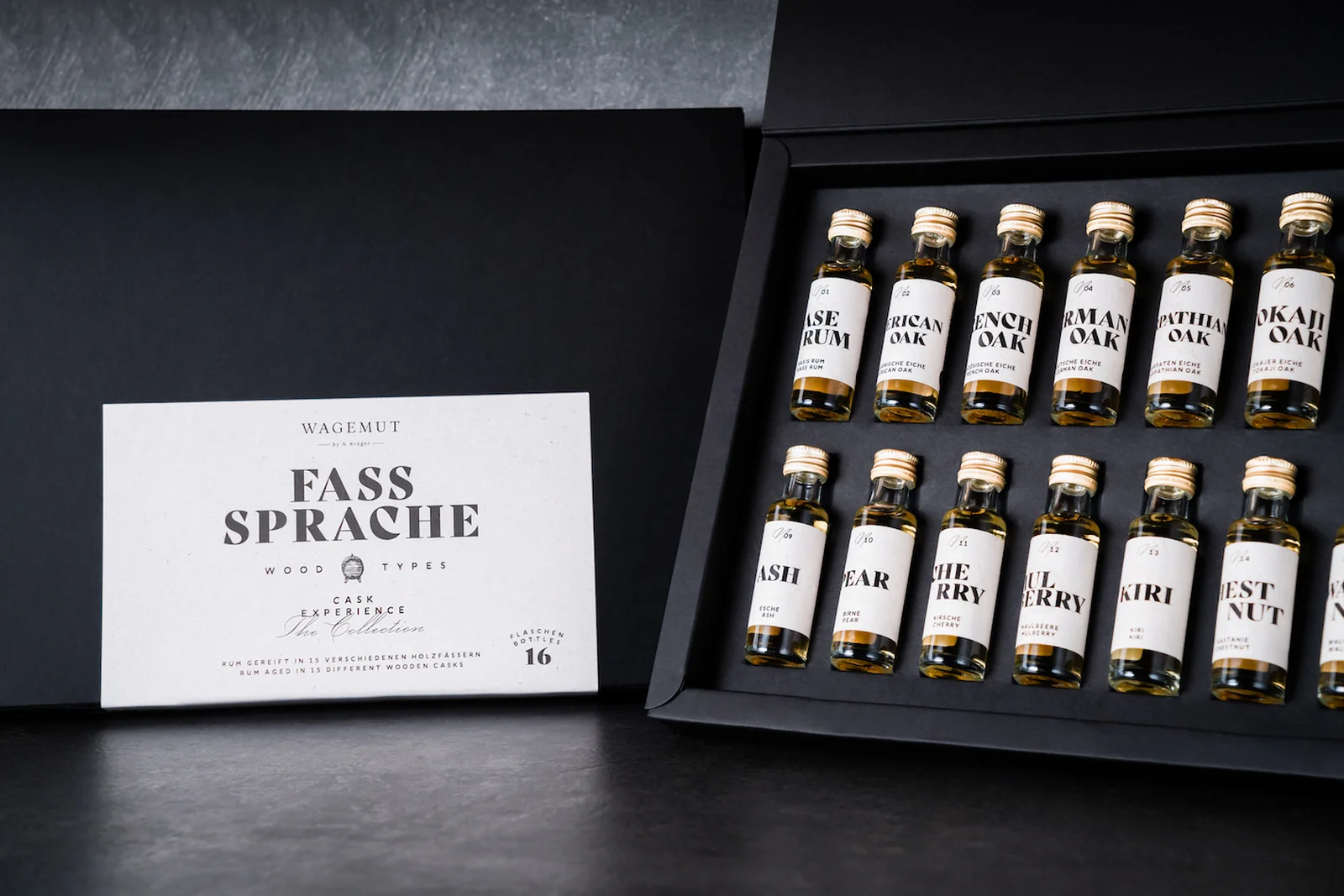 16 Samples and box of the Fasssprache tasting kit 16 Samples and box of the Fasssprache tasting kit