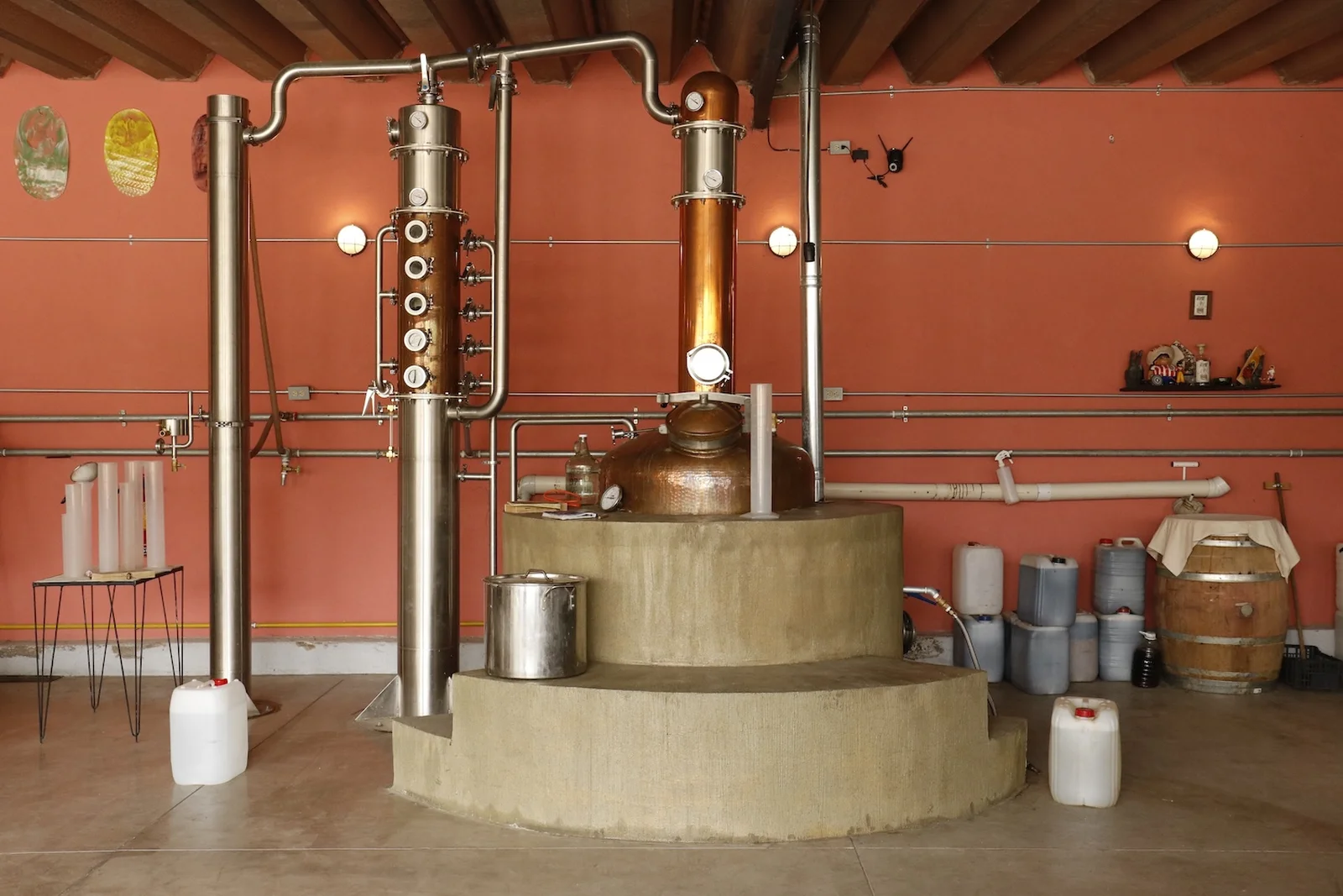 The pot still of the Satvrnal distillery The pot still of the Satvrnal distillery