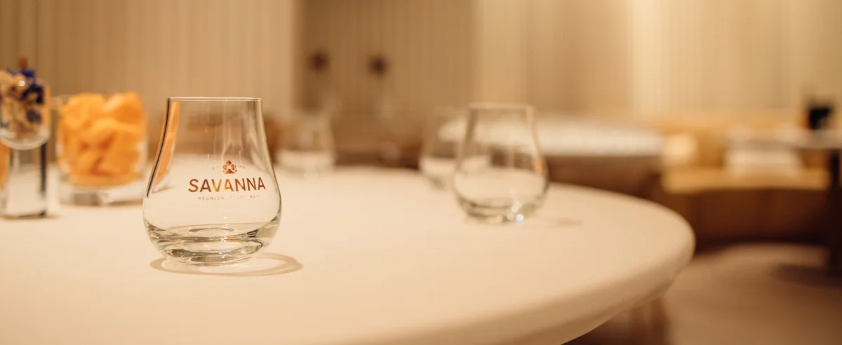 Savanna glas at the Restaurant Blanc in Paris