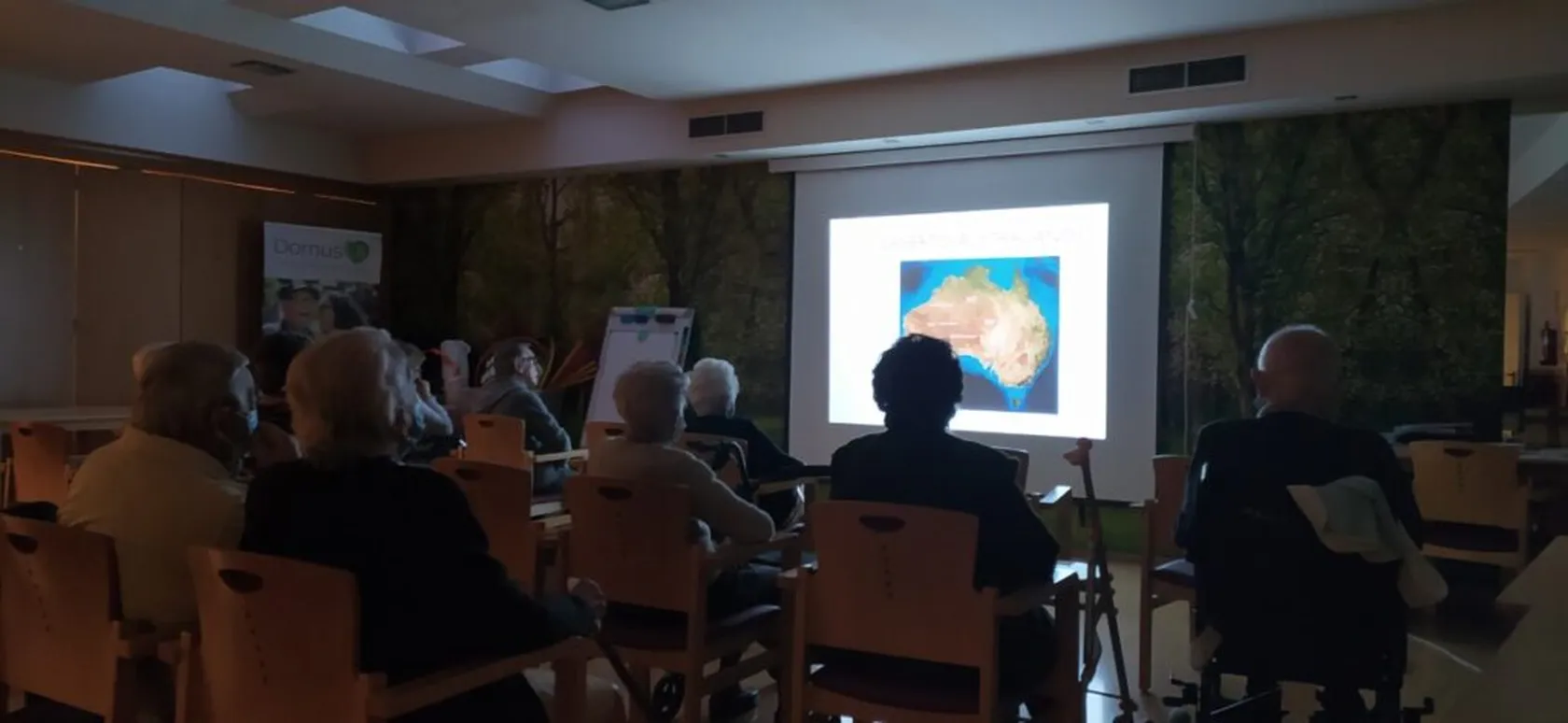 au2-1024x472.jpg
