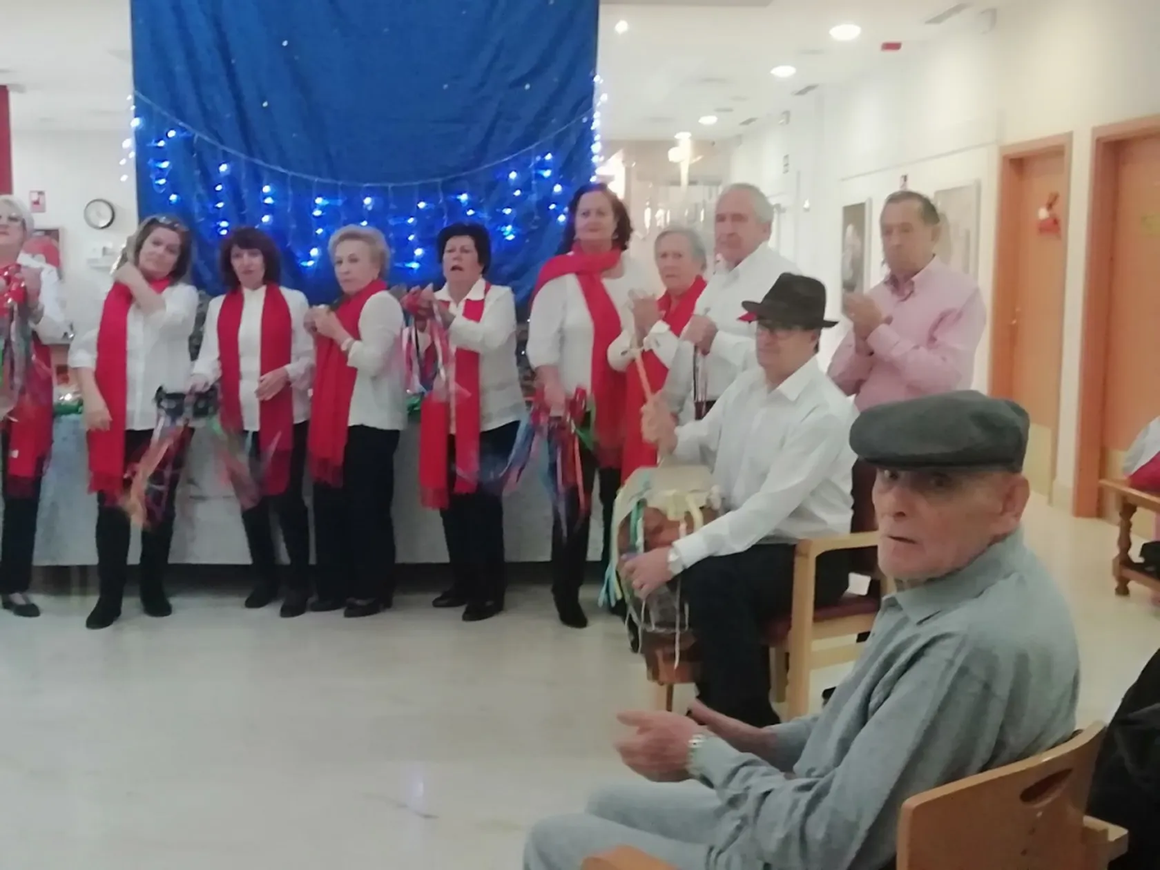 foto-coro-mayores-marbella-2-1024x768.png