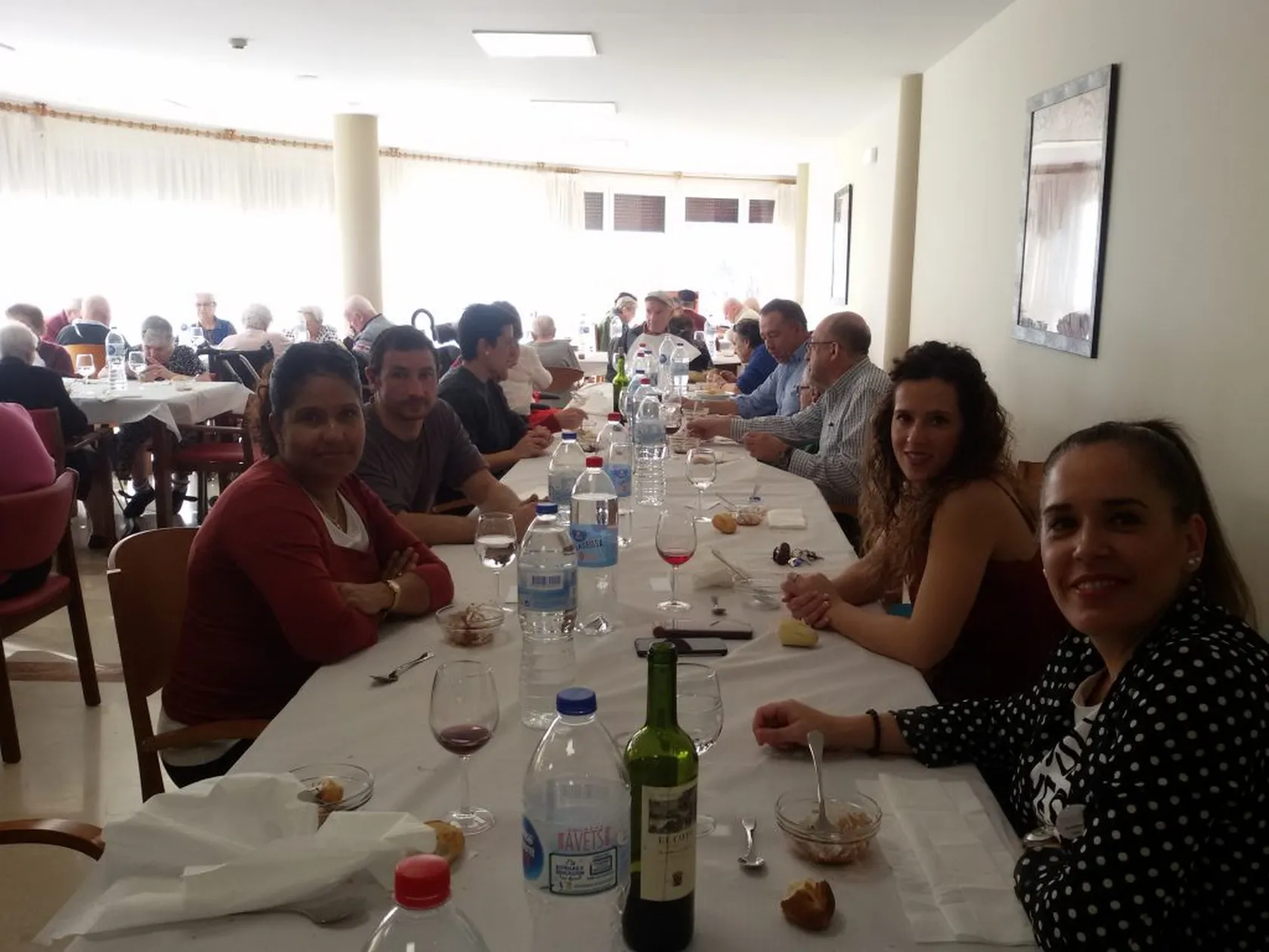 Mesa-presidencial-otras-mesas-comida-aniversario-1024x768.jpg