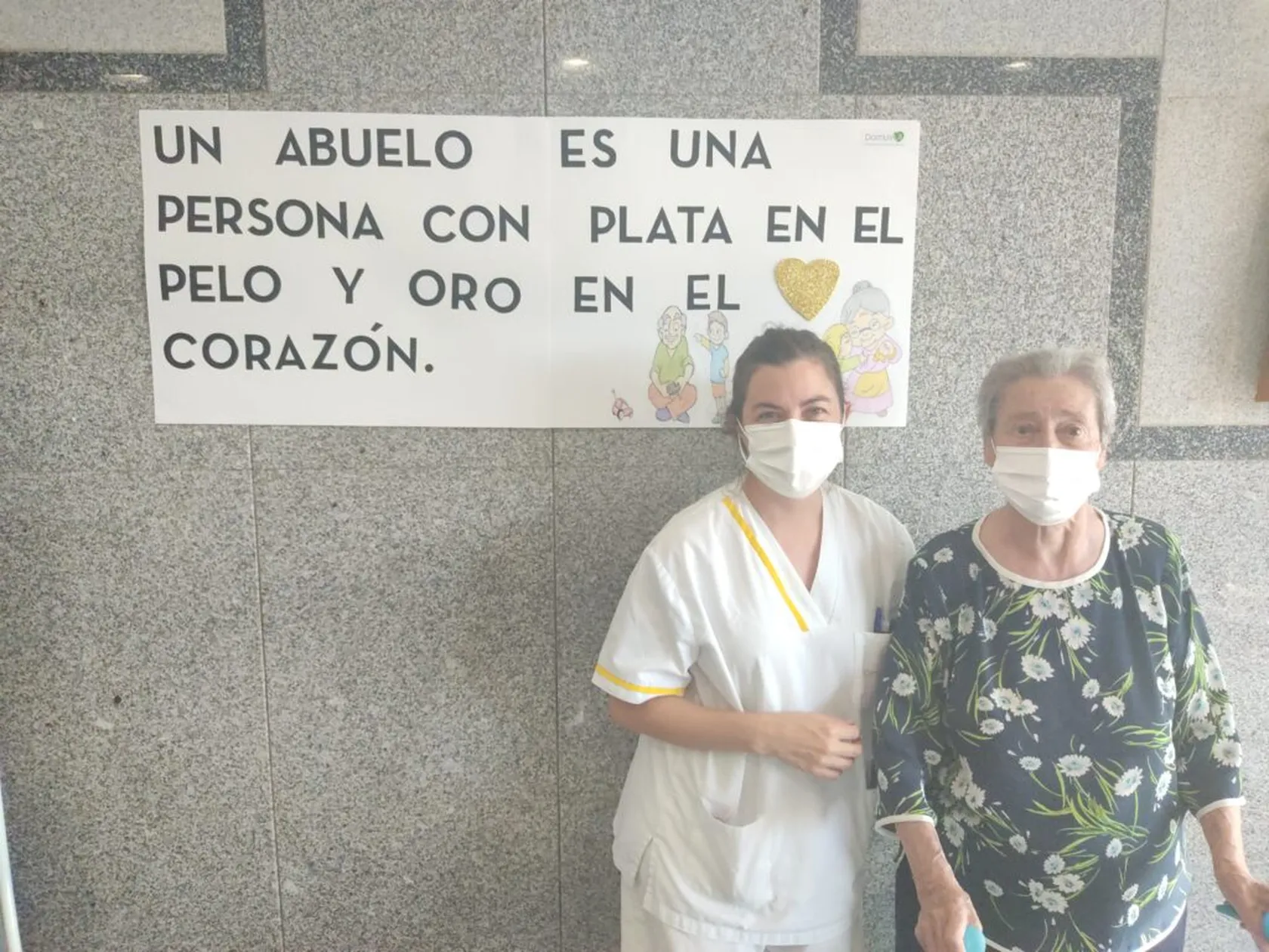 Residente-y-TO-cartel-dia-de-los-abuelos-DomusVi-Nuestra-Senora-del-Camino-1024x768.jpg