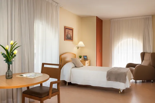 Habitación individual residencia ancianos