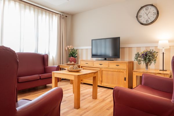 Salón TV en residencia de ancianos