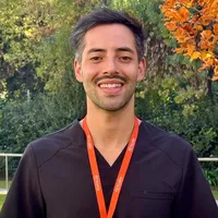 Marco Celedón Navarrete Kinesiólogo - Residencia para adultos mayores Acalis Candil
