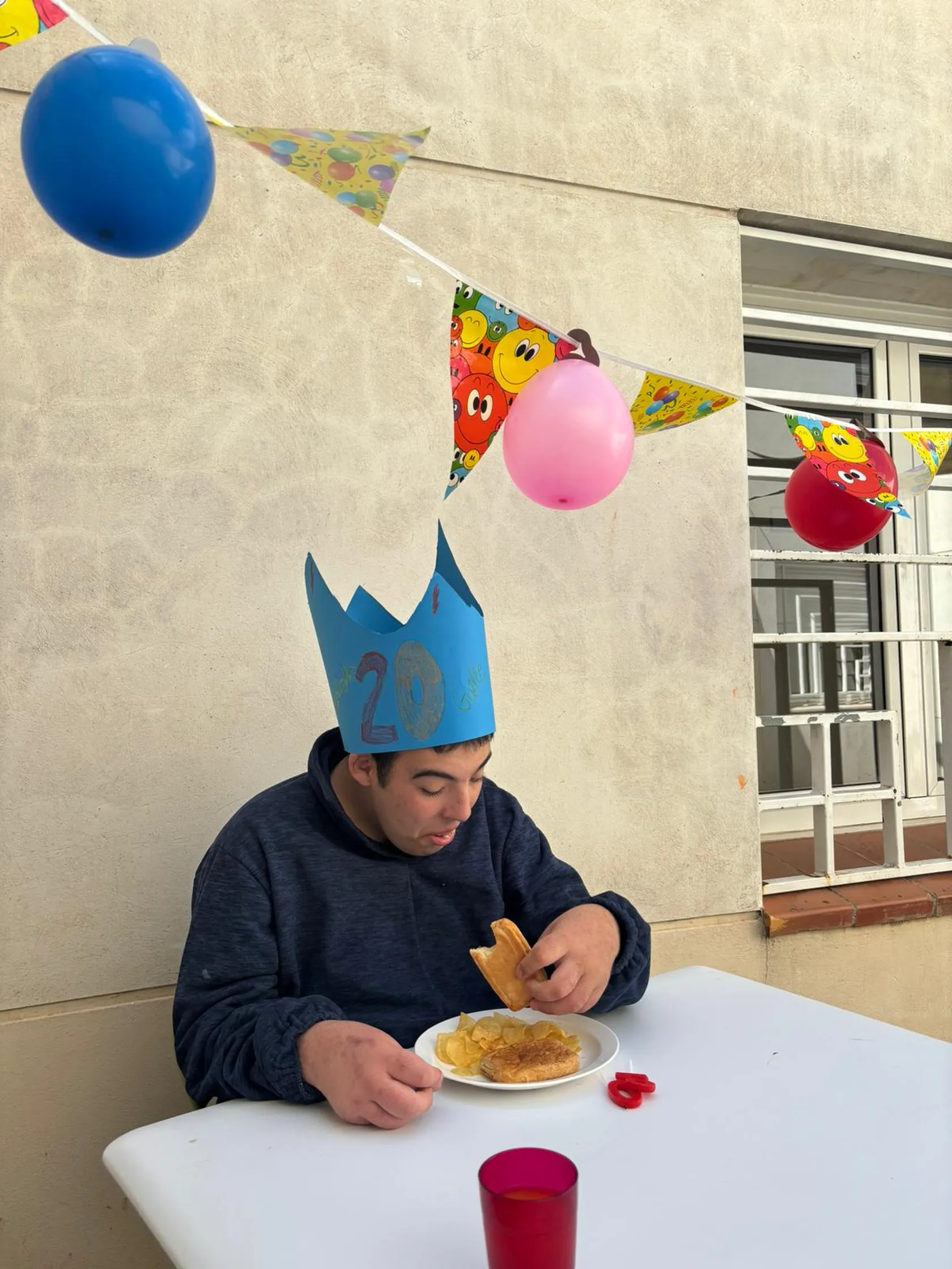 e5c14ed0-7554-47bc-ad90-e002b037f33e.jpg