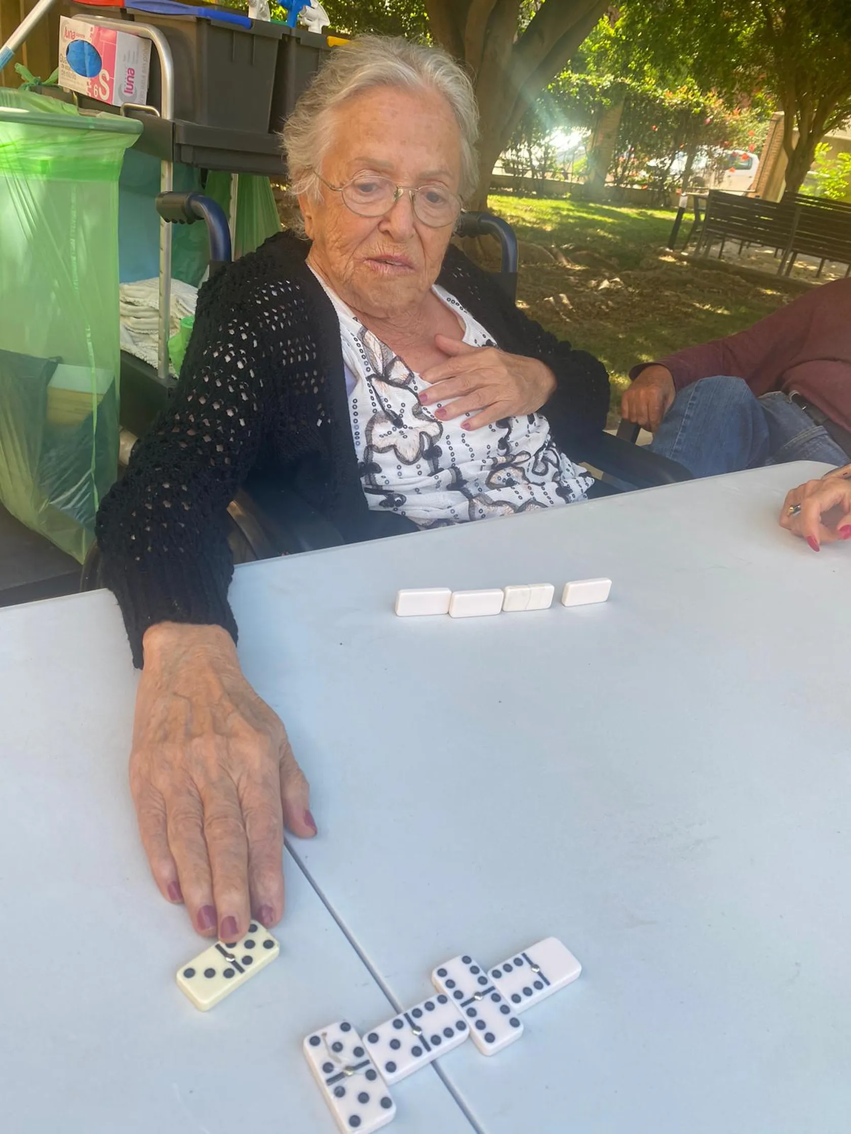 24ea94c5-b635-40a8-8f2e-c5e0255bf084.jpg