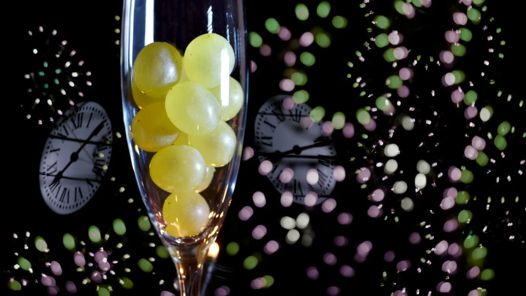 Doce-uvas-de-Nochevieja-1-min-1.jpg