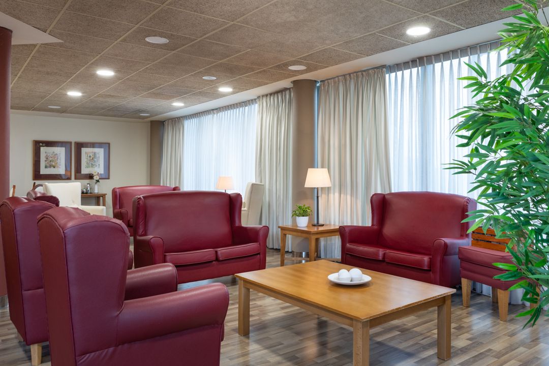 Residencia de Mayores Arturo Soria en Madrid. Sala de espera. 6.