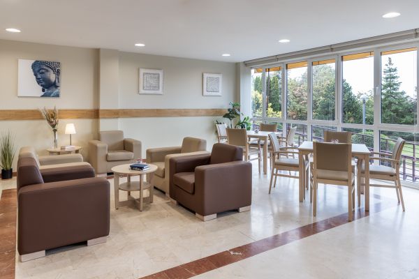 Residencia de Mayores Nuestra Señora del Camino en León. Sala de estar. 2