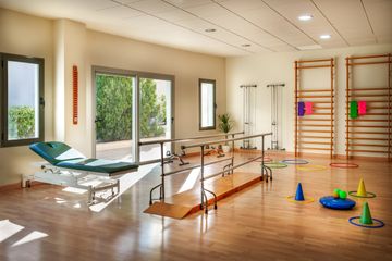 Gimnasio y sala de rehabilitación para mayores