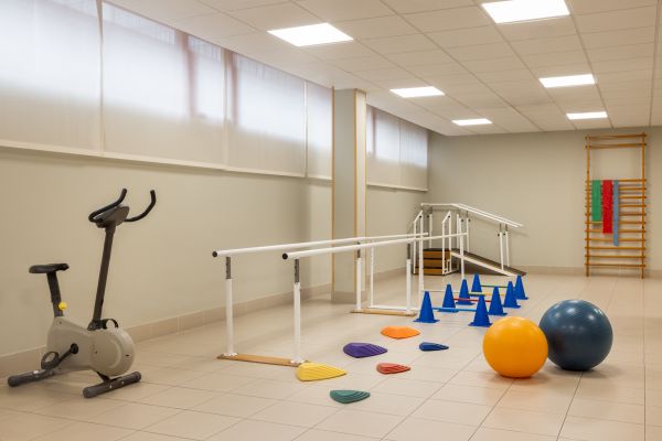 Gimnasio y sala de rehabilitación para mayores