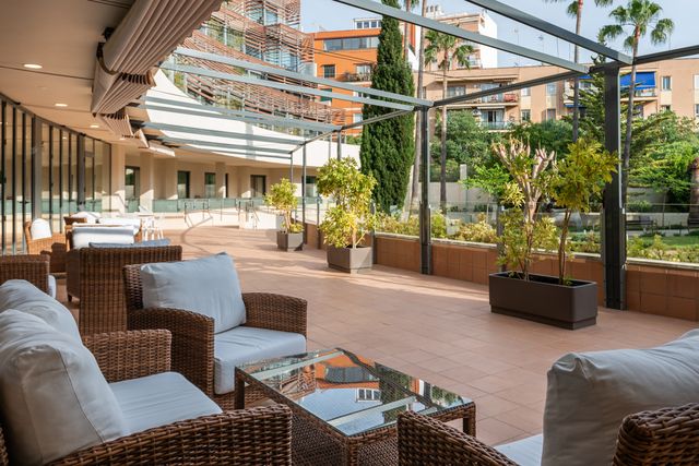 Terraza DomusVi Sa Riera