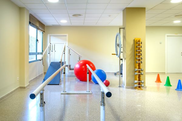 Gimnasio y sala de rehabilitación para mayores