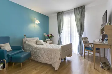 chambre équipée et décorée à la résidence Palmeraie à Nice