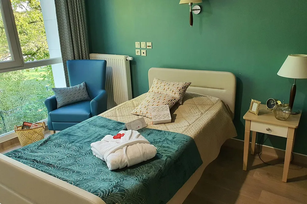 chambre maison retraite meudon, ehpad domusvi meudon résidence du parc, thème bleu et vert