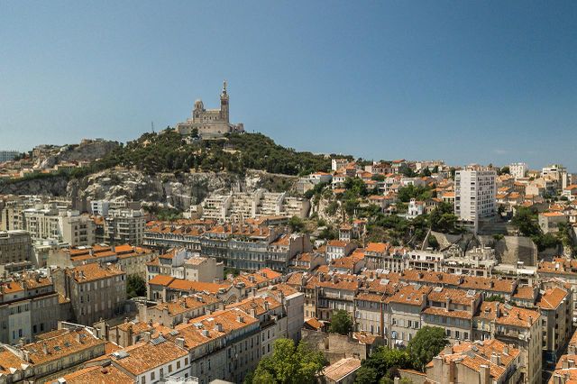 Vue depuis ehpad Résidence du Palais sur la Cathédrale la Major de Marseille et Marseille