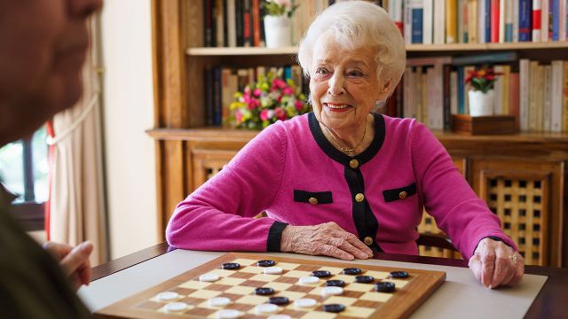 animation jeu de dames residence seniors