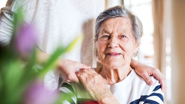 services à domicile personnes âgées et handicapées