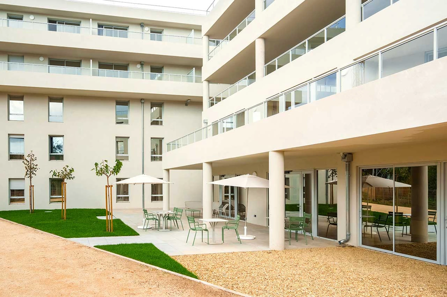 13-Aubagne-Altaia-100-facade-maison-de-retraite