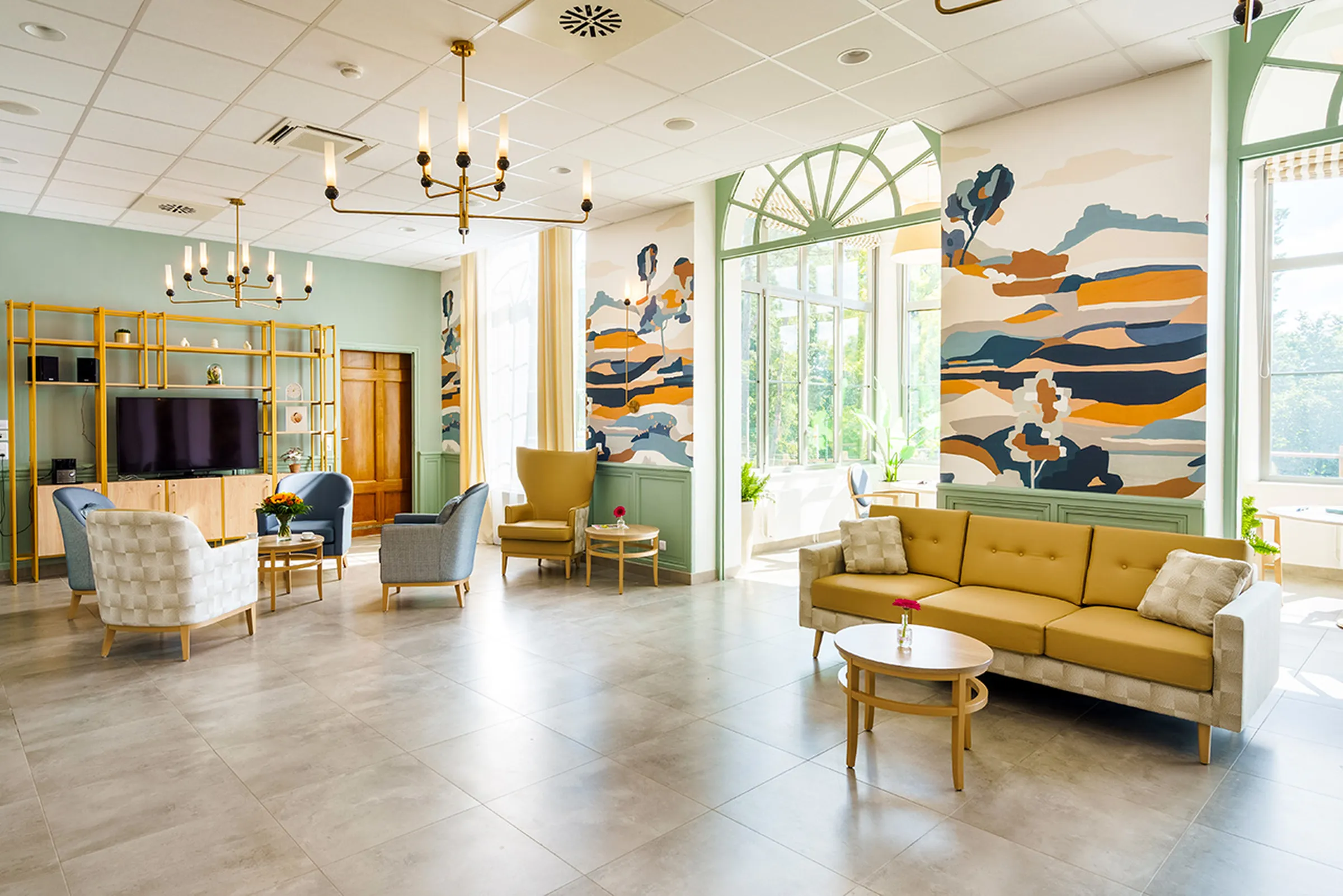 Salon lumineux avec grande fenêtre à la Villa Thalia, maison de retraite à Saint-Remy