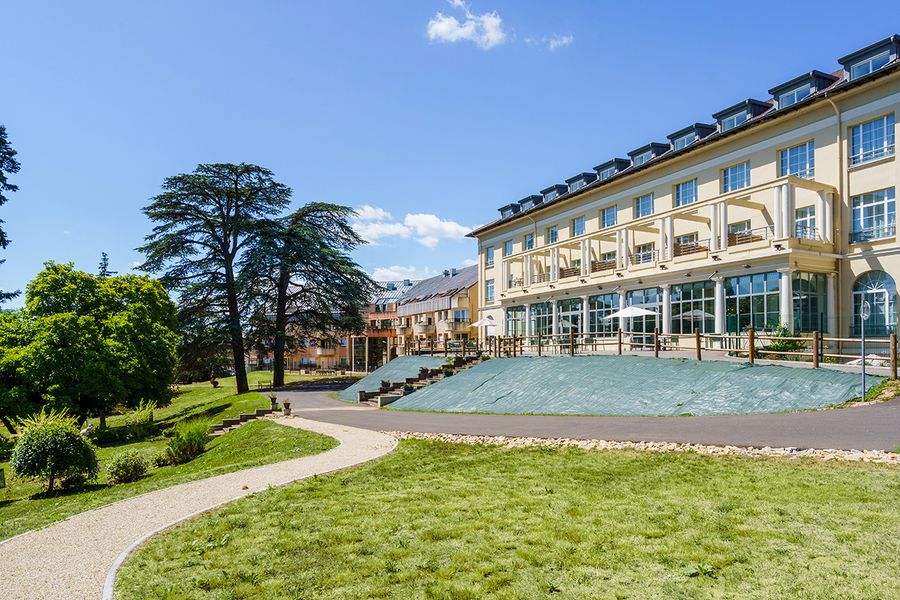 Façade de la Villa Thalia, maison de retraite à Saint-Rémy